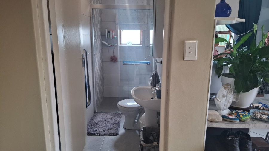 3 Bedroom Property for Sale in Heiderand Western Cape